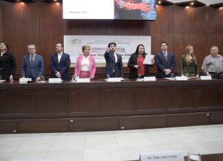 Titular de SEBIDES rinde cuentas ante Congreso: 135 mil sinaloenses salieron de la pobreza en 2025