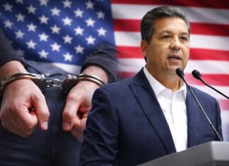 México pide a EU detener a exgobernador Cabeza de Vaca