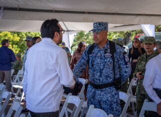Alcalde de Culiacán asiste a toma de protesta de nuevo comandante militar