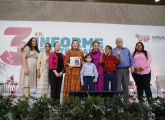 Eneyda Rocha Ruiz presenta Tercer Informe del DIF con Historias Reales