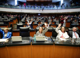 Pagar menos a una mujer por el mismo trabajo podría convertirse en violencia laboral
