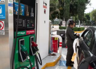 Gasolina en pausa: el diésel frena su subida con subsidio de Hacienda