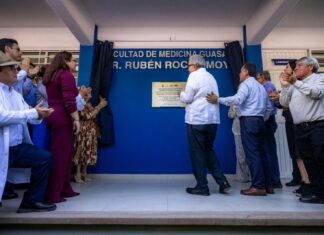 Rocha Moya regresa a sus raíces: inaugura Facultad de Medicina en Guasave y promete otra en Los Mochis