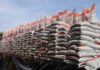 Navolato impulsa su campo con distribución de fertilizantes