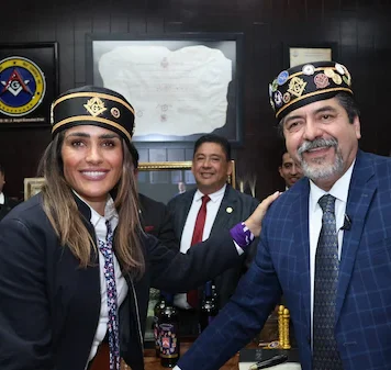 Alessandra Rojo de la Vega pacta con el “poder invisible” : de la alcaldía al templo masón