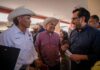 Alcalde destina 1.2 millones a ganaderos: 700 pacas de maíz salvan la sequía en Culiacán