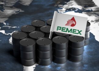 Dos años de crudo derramado: Pemex paga fortunas, Sinaloa paga con sus costas