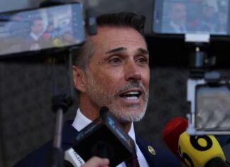 Sergio Mayer rompe con Morena y acusa maltrato interno y falta de respaldo