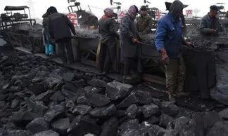 Tragedia en mina de carbón en China deja 4 muertos y 90 trabajadores atrapados