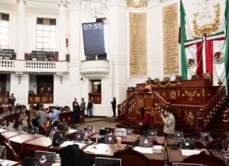 CDMX aprueba prohibir narcocorridos en espectáculos públicos con voto unánime