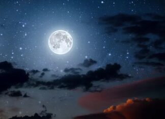 El cielo miente el 31 de mayo: la Luna Azul que no es azul pero sí un espectáculo raro