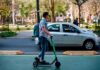 El fin de la vía libre: scooters y bicis eléctricas ahora llevarán placa o corralón