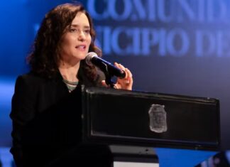 Morena frena iniciativas sobre Rubén Rocha y revienta contra visita de Isabel Díaz Ayuso