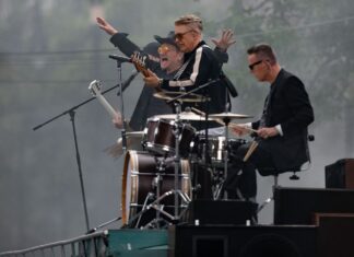 U2 sorprende en el Centro Histórico de CDMX y desata furor entre fans