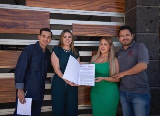 Familias de Valle de Encino reciben títulos de propiedad y aseguran su patrimonio