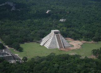 Fin del bloqueo en Chichén Itzá: Arriban a un acuerdo clave con artesanos y reabren las puertas del recinto arqueológico
