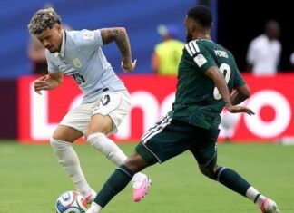 Uruguay rescata un empate ante Arabia Saudita y evita una derrota en su debut