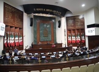 Adiós al celular libre en las aulas de Sinaloa: Congreso aprueba regular su uso en escuelas