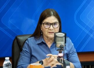 Liderazgo en encuestas y quejas por drenaje: Imelda Castro sacude el proceso interno de Morena