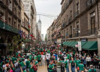 El “efecto Trump” catapulta a México: El país rompe récord de turismo mientras Estados Unidos pierde millones de visitantes