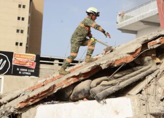 México despliega dos buques militares con más de 2,000 metros cúbicos de ayuda humanitaria hacia Venezuela