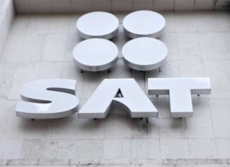 Ni límites ni impuestos automáticos: la verdad del SAT sobre el saldo en tarjetas de débito