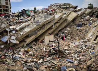 Venezuela eleva a 3,535 los muertos por los terremotos; continúan las búsquedas