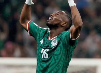 Chelsea pone la mira en Julián Quiñones tras brillar con México