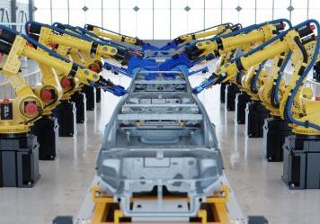 China acelera el paso: sus marcas lanzaron casi cuatro autos al día durante el primer semestre de 2026