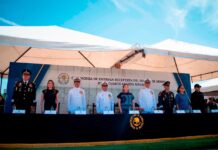 Ana Miriam Ramos atestigua cambio de mando en la Cuarta Región Naval
