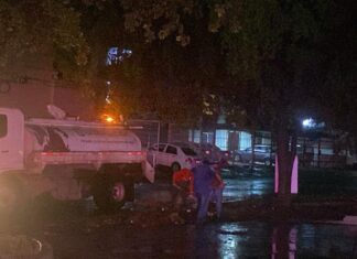Rescate al límite en Culiacán: corriente de arroyo arrastra a dos adultos y dos niños en Carrizalejo