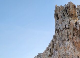 Restricción oficial: Prohibido cruzar a la playa de El Arco; autoridades anuncian sanciones a quien incumpla