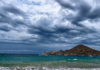 Alerta en la costa: Oleaje elevado obliga al cierre del puerto y activa bandera roja en playas de Los Cabos