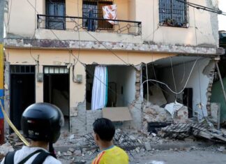213 mexicanos piden apoyo a la Embajada tras sismo de 7.4 en Colombia
