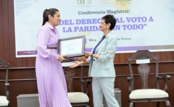Cecilia Lavalle advierte sobre retrocesos en los derechos políticos de las mujeres durante conferencia en Sinaloa