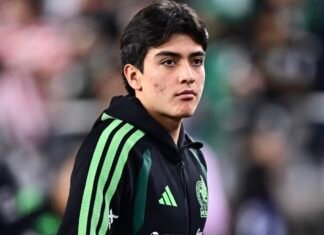 Gil Mora cumple 18 años y abre la puerta a un posible salto al futbol europeo